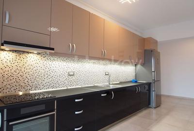 Apartament cu 3 camere si vedere panoramica aspura zonei - 2