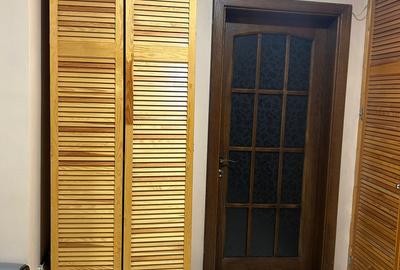 Apartament 3 camere | Parter | Zona Moinești | Dormitor matrimonial cu baie - 16