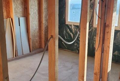 Apartament la casa parter+etaj+ curte in Episcopia Oradea - 8