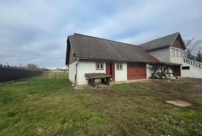 Casă cu 4 camere cu Teren 4400 Mp în Rădăuți - 6