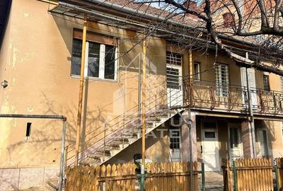 Casă individuală cu 6 camere în Bălcescu