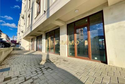 Spațiu comercial, de 500 mp, în Central - 4