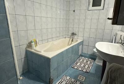 Casă cu 3 camere în Central - 2