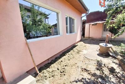 Casă individuală cu 4 camere cu Canalizare în Crișan - 12