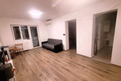 Apartament cu 3 camere semidecomandat în Central - 1
