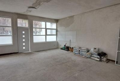 Spațiu comercial, de 80 mp, în Sud - 3