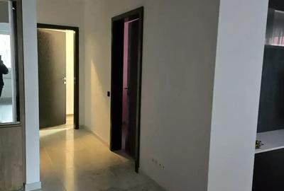 Inchiriez apartament 3 camere Lux - 1