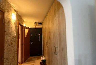 Apartament cu 3 camere semidecomandat în Ozana - 2