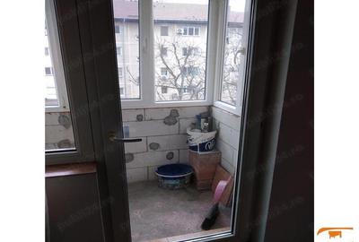 Garsoniera Badea Cartan cu balcon - 2