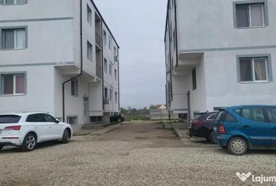 Apartament cu 3 camere decomandat în Rahova