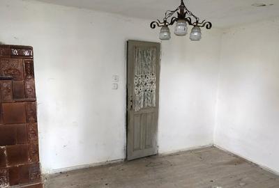 Casă brâncovenească + teren generos - Pucioasa, zona centrala - 4