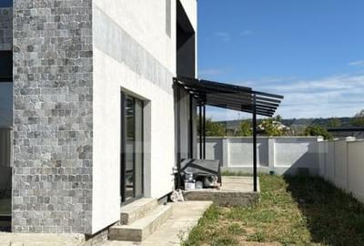 Casa moderna situata intr-o zona linistita, cu acces facil la oras - 3