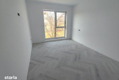 Apartament cu 3 camere decomandat în Nicolina - 11