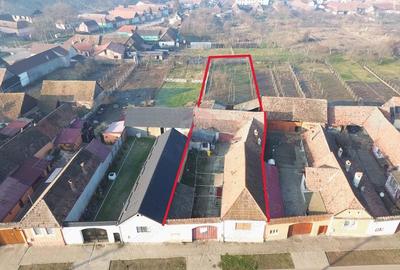Casă cu 3 camere cu Teren 1418 Mp în Brateiu - 13