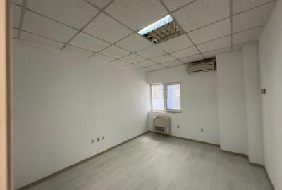 Spațiu comercial, de 1,000 mp, în Baza 3 - 28