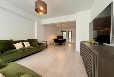 Apartament cu 3 camere decomandat, mobilat în Ștefan cel Mare