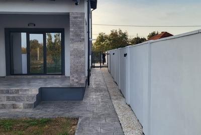 Duplex cu 5 camere cu Canalizare în Utvin - 3