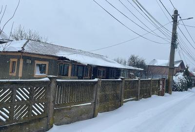 Casă cu 4 camere în Central - 1