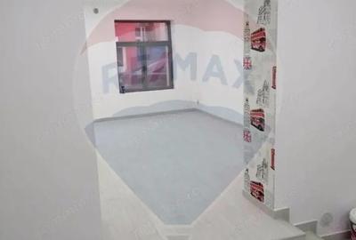 Spațiu comercial, de 72 mp, în Central - 1