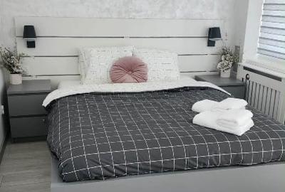 Apartament 3 Camere ,  renovat , mobilat si utilat  la 300 m de metrou 1 Mai - 16