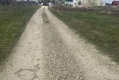 Teren de 1055 mp, în Dumitrana - 5