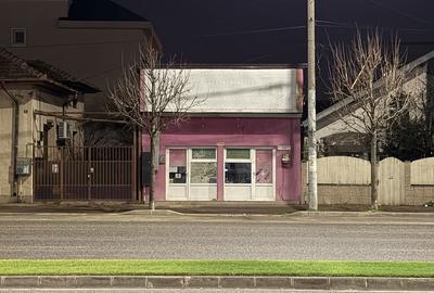 Spațiu comercial, de 70 mp, în Central - 8