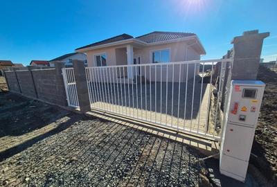 Casă individuală cu 4 camere cu Canalizare în Moșnița Nouă - 3