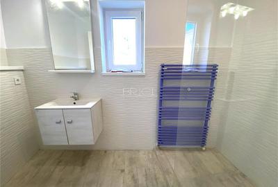 Spațiu comercial, de 25 mp, în Central - 4