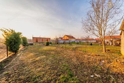 Teren de 599 mp, în Central - 3