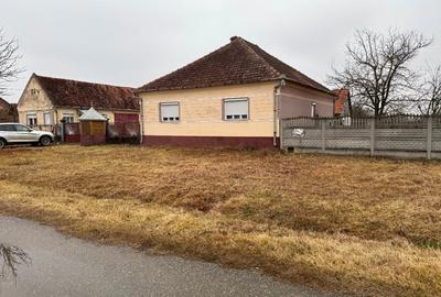 Vănd casa în satul Capalnas, comuna Birchiș, județul Arad