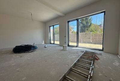 Duplex cu 6 camere cu Canalizare în Florești - 5
