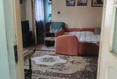 Casă cu 4 camere cu Teren 2200 Mp în Central - 6