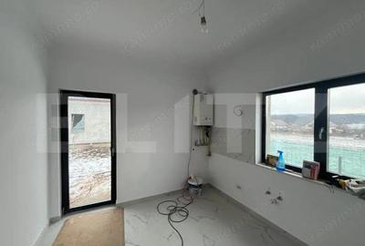 Casă cu 4 camere cu Teren 350 Mp în Lunca Cetățuii - 3