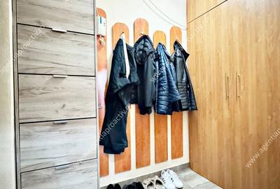 Apartament cu 2 camere decomandat în Micro 17