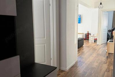 Apartament cu 3 camere decomandat în Iosia