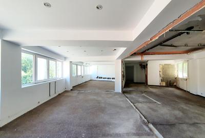 Clădire birouri, ideal clinica, constructie 1990 - 2