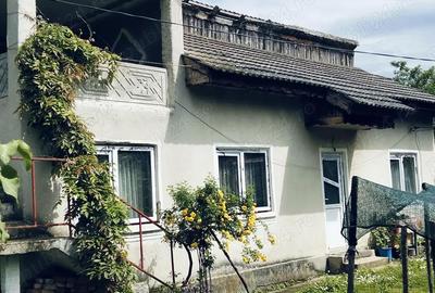 Casă cu 6 camere în Picu - 1