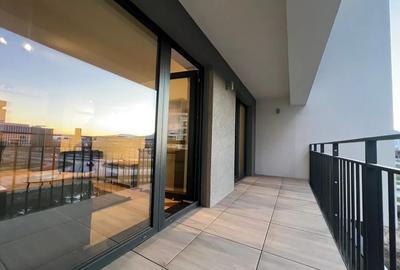 Apartament cu 2 camere semidecomandat, mobilat în Tractorul