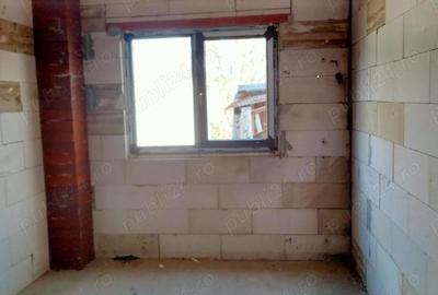 Casă cu Teren 1850 Mp în Sagna - 3