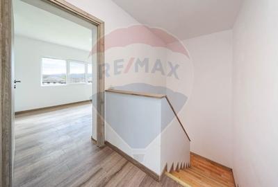 Casa moderna cu 4 camere in Valea cu Flori Residence 1 - 9