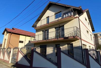 Casă cu 6 camere în Găvana 2