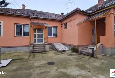 Casă cu 2 camere cu Teren 435 Mp în Titulescu - 2