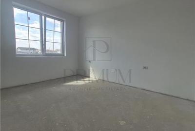 Duplex cu 4 camere cu Canalizare în Moșnița Nouă - 10
