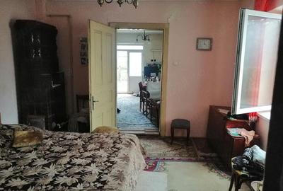 Casă cu 4 camere cu Teren 987 Mp în Valea Călugărească - 3