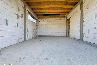 Casă cu 4 camere cu Teren 720 Mp în Borș - 3