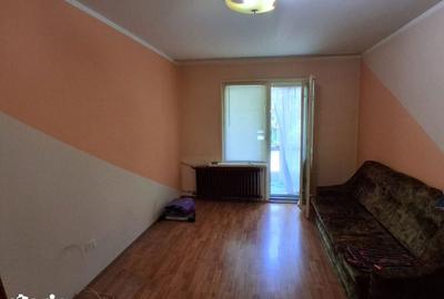 Apartament cu 3 camere decomandat în Sud - 11