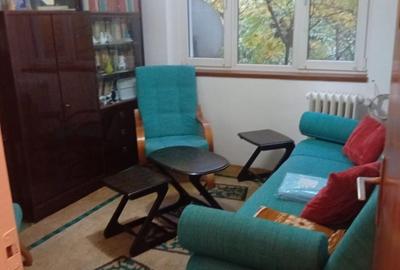 Drumul Taberei, Raul Doamnei, colt cu str. Segarcea - 8