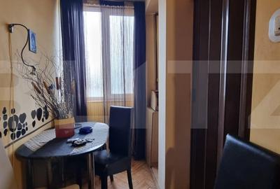 Garsoniera, zona Ostrovului et.4/4 - 1