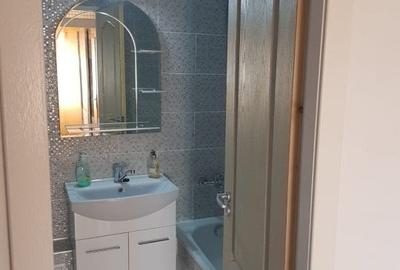 Lacul Tei, Teiul Doamnei,Pizzeria Sabatini - 6