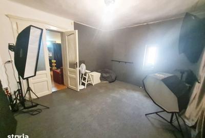Spațiu comercial, de 40 mp, în Romanilor - 7